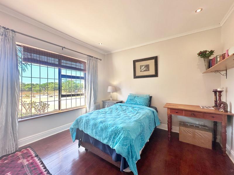 5 Bedroom Property for Sale in Klein Dassenberg Western Cape